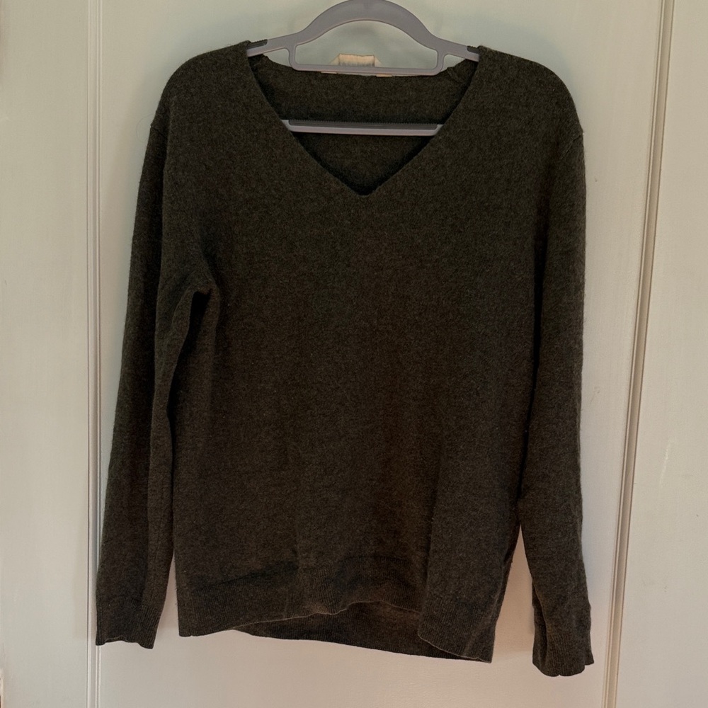 V-Neck Cashmere Sweater